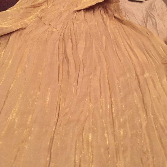 Silk Club collection gold crush fitted button down - Picture 3 of 4