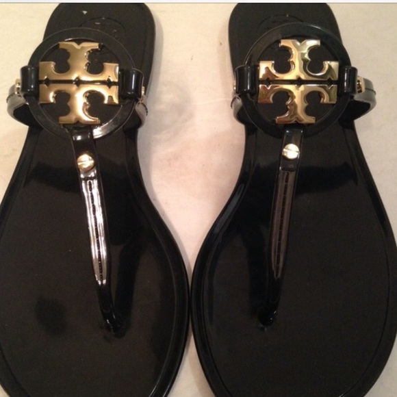 Tory Burch Mini Miller Size 5