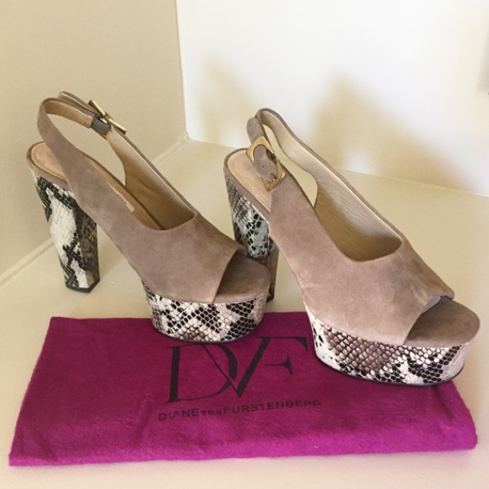 DVF Diane Von Furstenberg Robin Snake High Heel - Picture 6 of 8