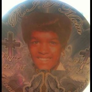 Meet your Posher, Ebony