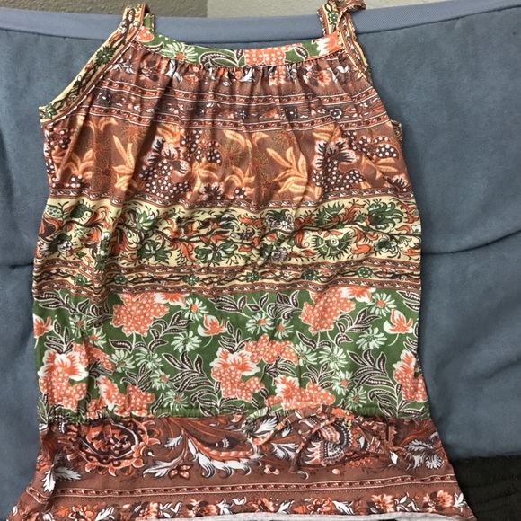 Girls tank fall colors