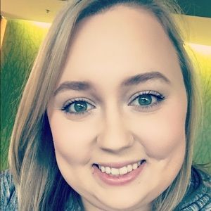 Meet your Posher, Amberly