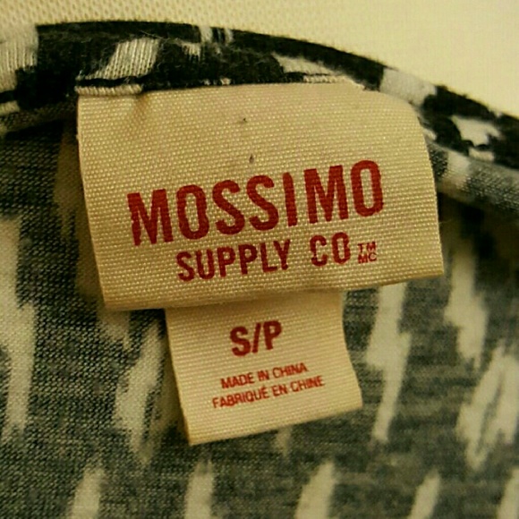 Mossimo B&W Patterned Peplum Blouse - Picture 3 of 4