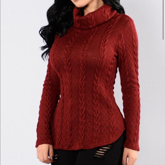 🥀DONATING 2/8 Winter Rose Sweater - Picture 4 of 4