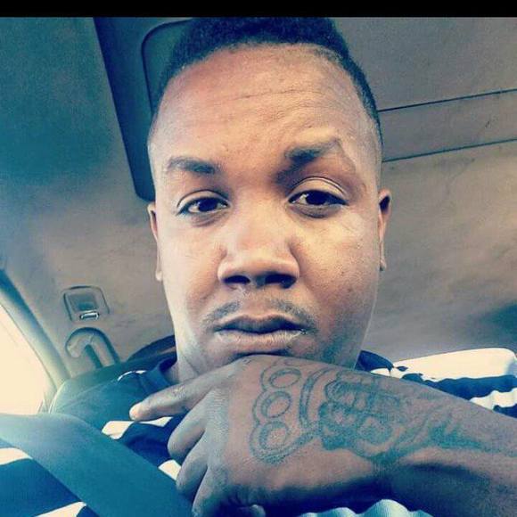 Meet your Posher, Derrick