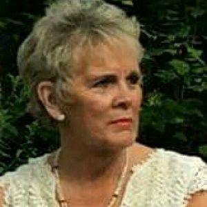 Meet your Posher, Becky