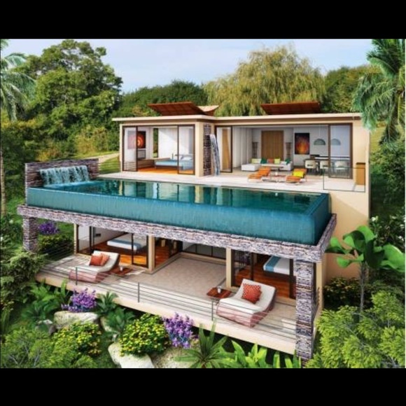 Meet your Posher, Divina