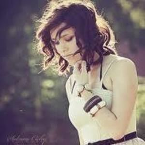 Meet your Posher, Lynn