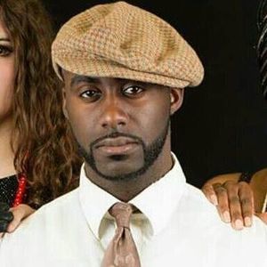 Meet your Posher, Carlos