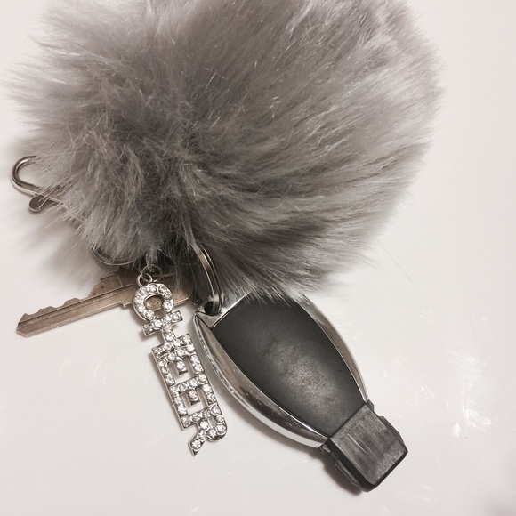 Grey Fur Pom Pom Key Fob/Bag Charm - Cheer - Picture 2 of 4