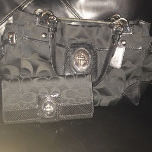 Authentic coach purse with matching wallet