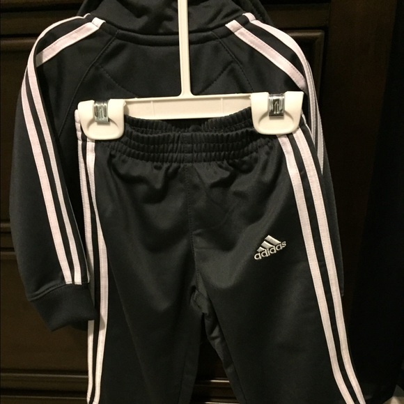 Unisex baby  Adidas Track Suit - Picture 2 of 3