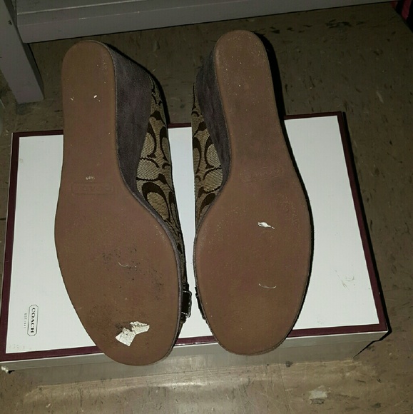 Coach Wedges "Issy" Signature Print 7 - Picture 4 of 4