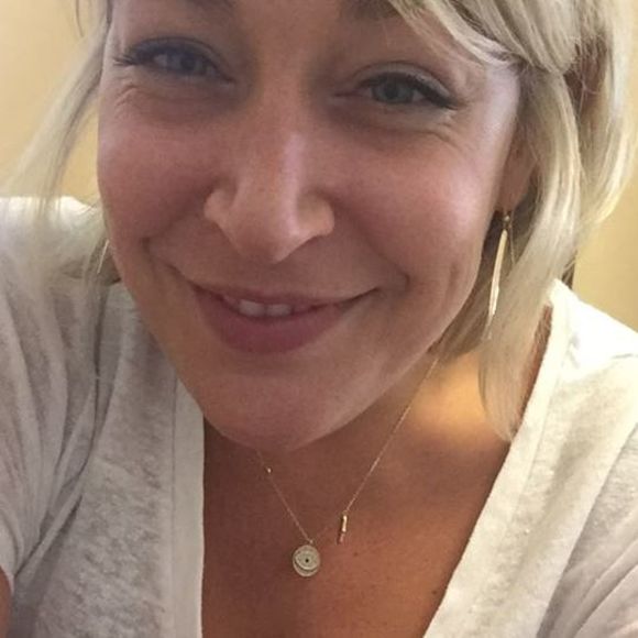 Meet your Posher, Julie - Picture 1 of 1