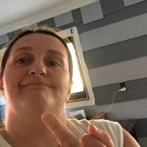 Meet your Posher, Becky