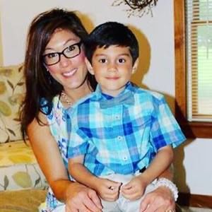 Meet your Posher, Vanessa sariano