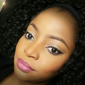 Meet your Posher, Jamila