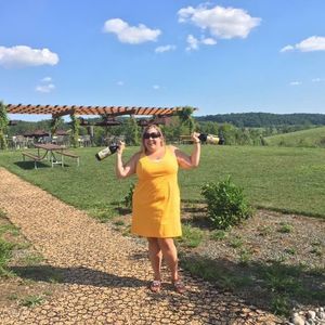 Meet your Posher, Caitlin