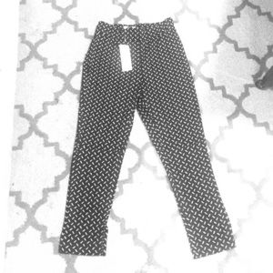 BCBG ankle- length pants