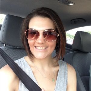 Meet your Posher, Laci