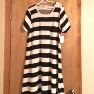Lularoe Carly 2x, NWT!