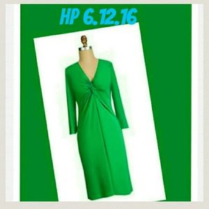 Tiana B Green twist top