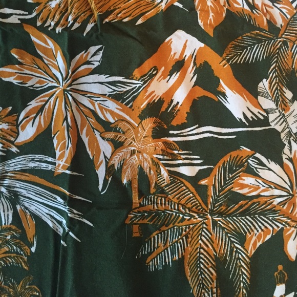 H&M Green and Yellow Hawaiian Floral Tank Size 2 - Picture 4 of 5