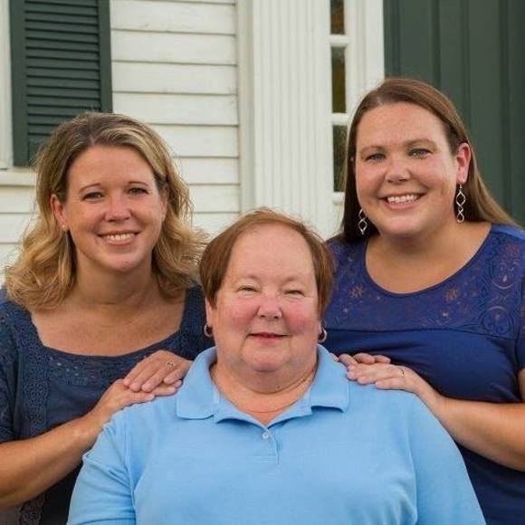 Meet your Posher, Stephanie - Picture 1 of 1