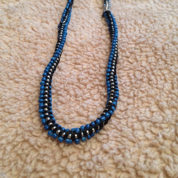 Loft Necklace - Picture 4 of 4