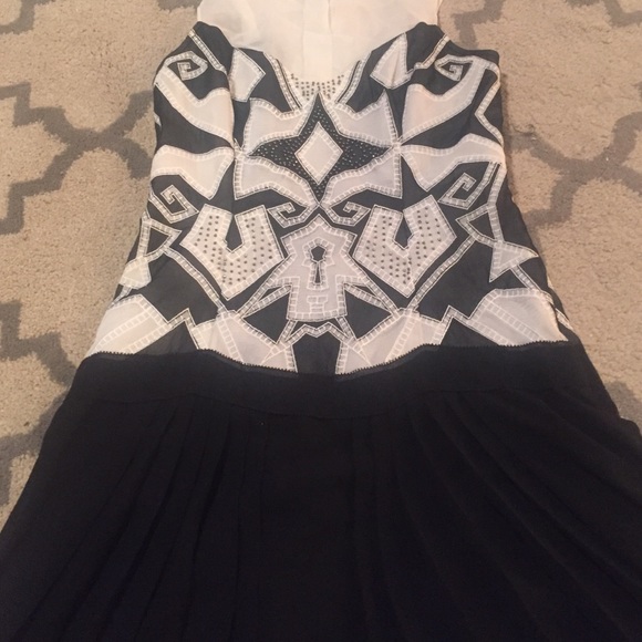 Black and white cocktail dress from Bloomingdales - Picture 3 of 3