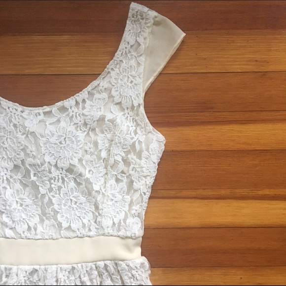 AEO lace dress - Picture 3 of 4