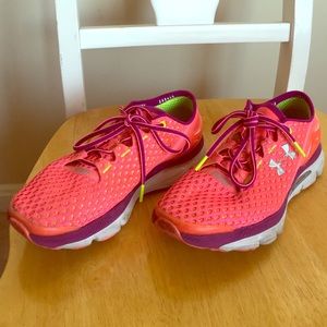 Under Armour Sneakers