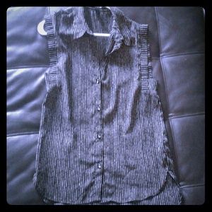 Sleeveless blouse