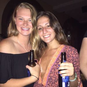 Meet your Posher, Farrah