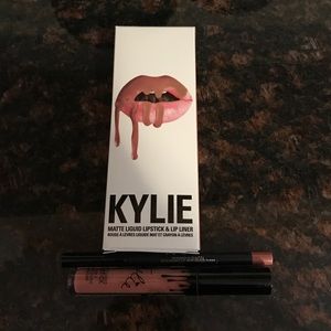 Kylie Jenner Candy K Gloss & Liner