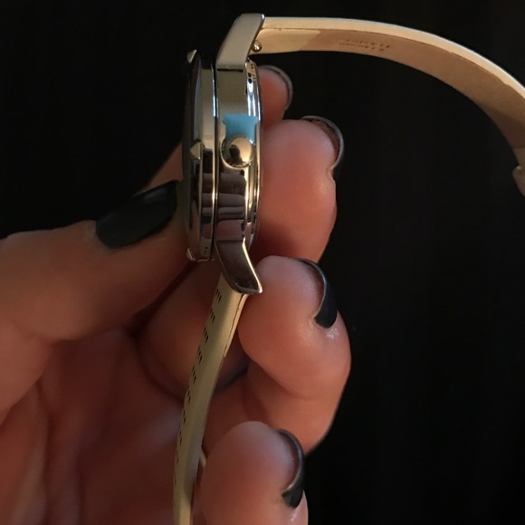 Icon Convertible Watch - Picture 3 of 4