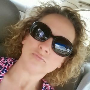 Meet your Posher, Mitzi