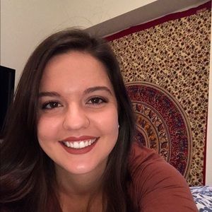 Meet your Posher, Natalie