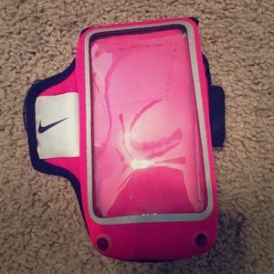 Nike pro workout arm band.