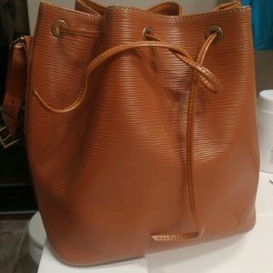 Epi noe Louis Vuitton satchel cognac