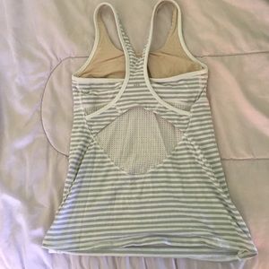 Gorgeous back lululemon top!