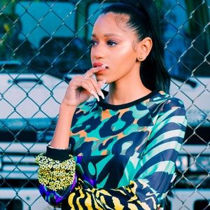 Meet your Posher, Samone