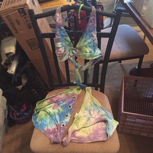 Tie dye top with 2 different type bottoms