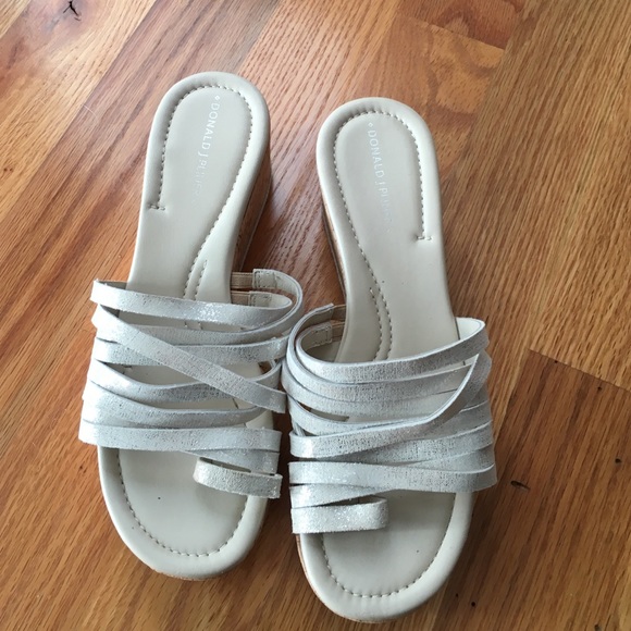 Donald J Pliner sandals
