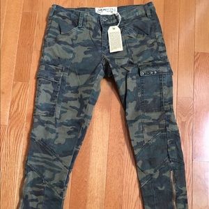 Camo Skinny Pants | Size 11