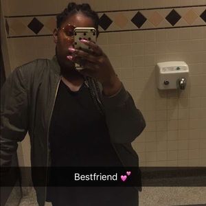 Meet your Posher, Myranda