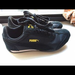 Puma Sneakers