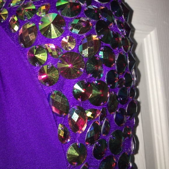 SALE❗️PURPLE PROM DRESS 💜 - Picture 2 of 3