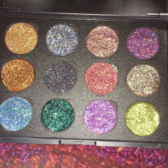 Other - glitter pressed eyeshadow palette‼️WEEKEND SALE‼️