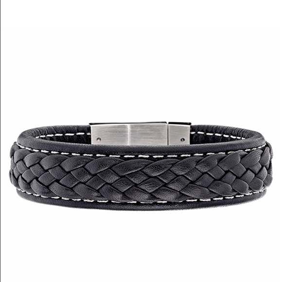 Stainless steel black leather bracelet